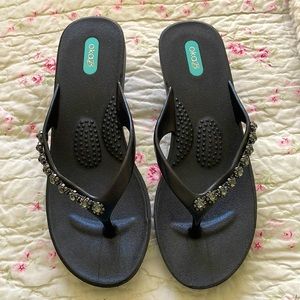 OKA b Sandals never worn!